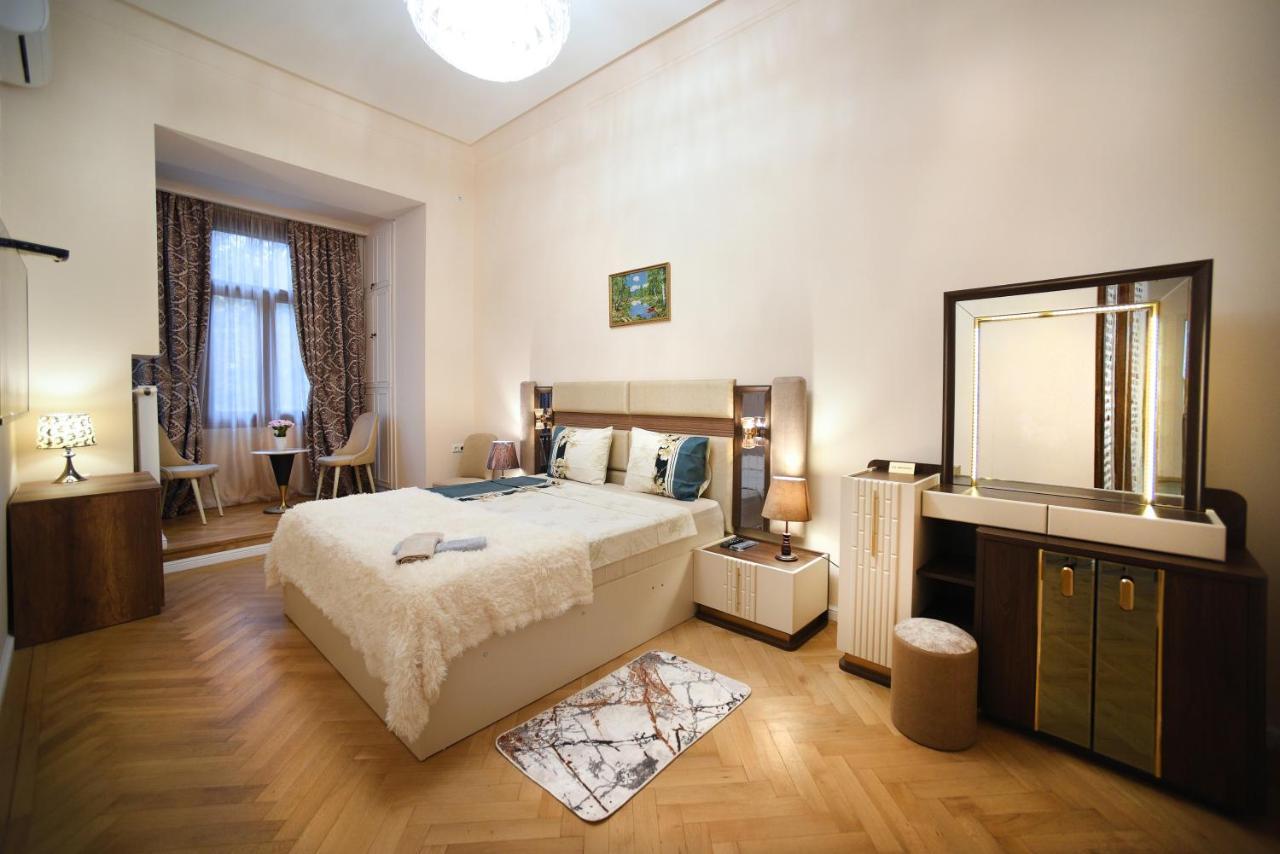 City Lux Hotel Tbilisi Eksteriør billede