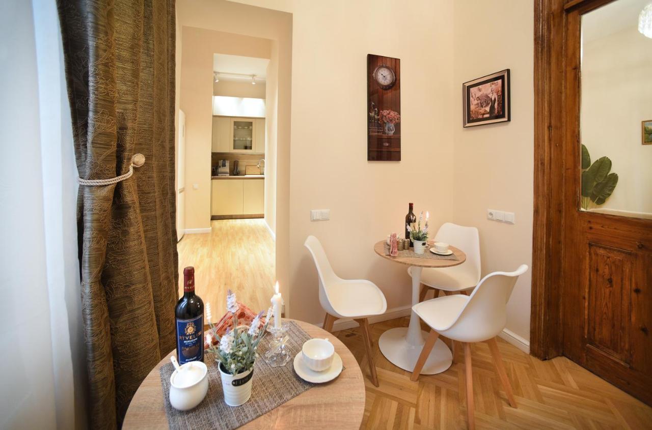 City Lux Hotel Tbilisi Eksteriør billede